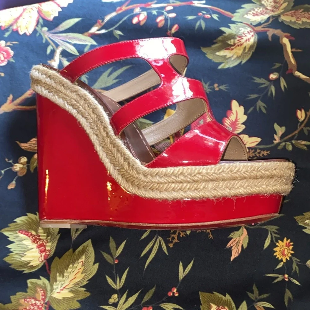 CHRISTIAN LOUBOUTIN  RED PATENT  5” Wedge / 1” Toe Sandals size 37 HOT! - Picture 13 of 15